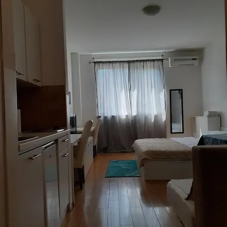 Megi Apartment *
